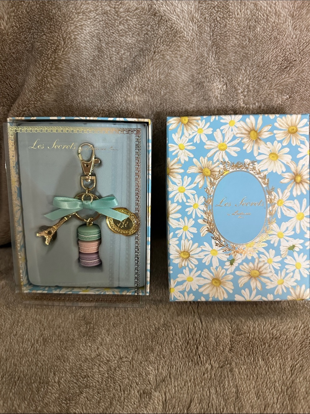 Laduree Macaron Charm